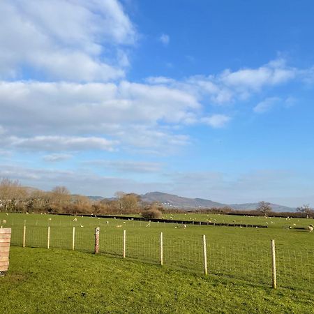 Abbey Farm Luxury Glamping Hotell Rhuddlan Eksteriør bilde