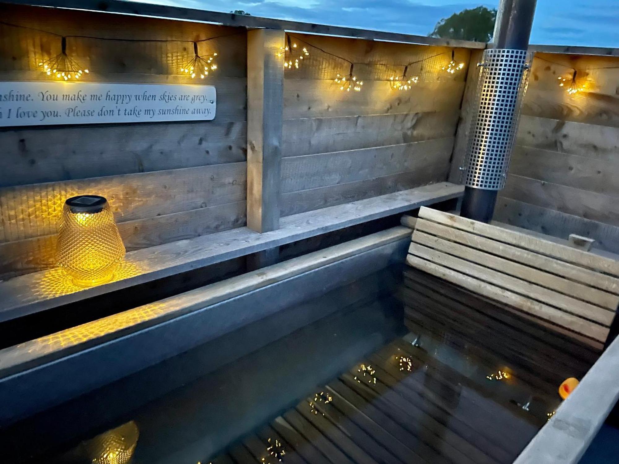 Abbey Farm Luxury Glamping Hotell Rhuddlan Eksteriør bilde