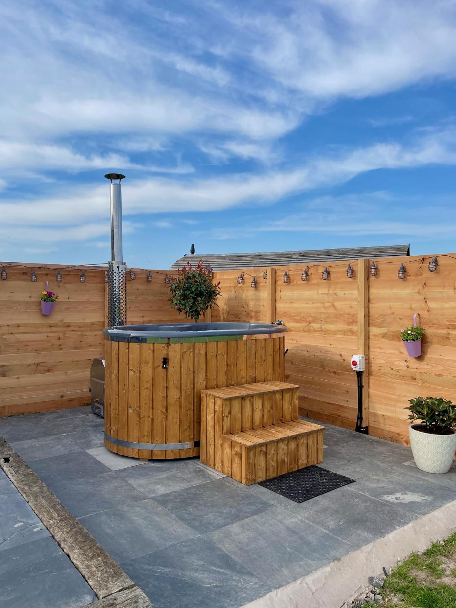 Abbey Farm Luxury Glamping Hotell Rhuddlan Eksteriør bilde